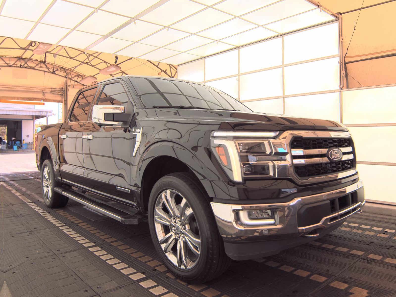 2024 Ford F-150 Hybrid Lariat AWD