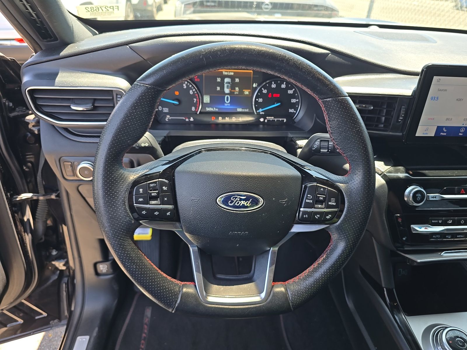 2023 Ford Explorer ST-Line RWD