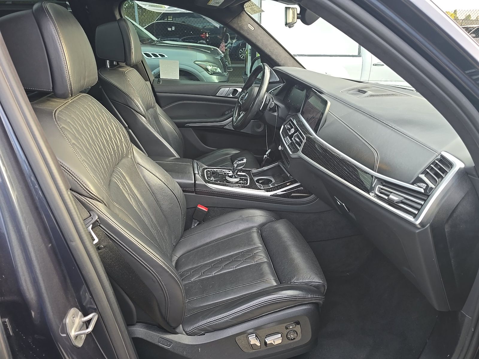 2021 BMW X7 M50i AWD