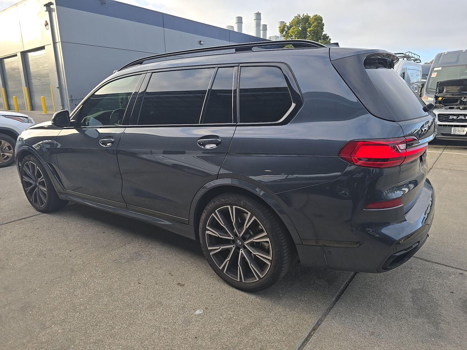 2021 BMW X7 M50i AWD