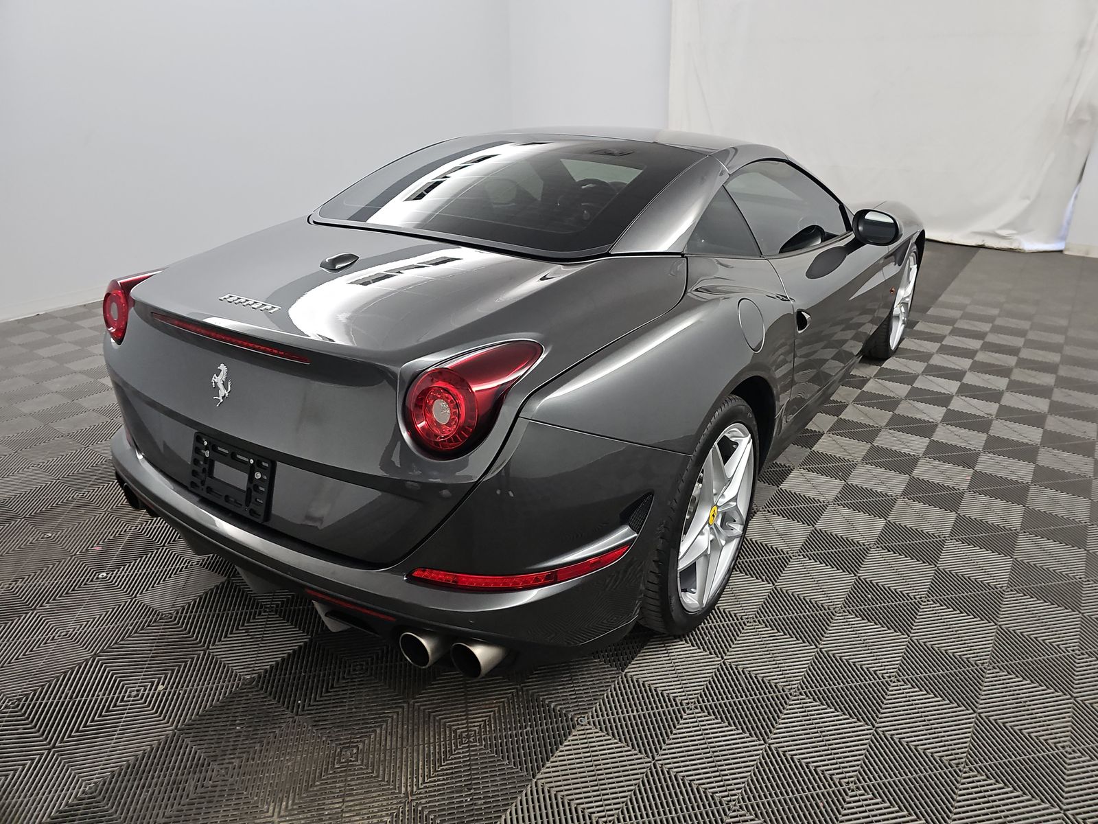 2016 Ferrari California T RWD