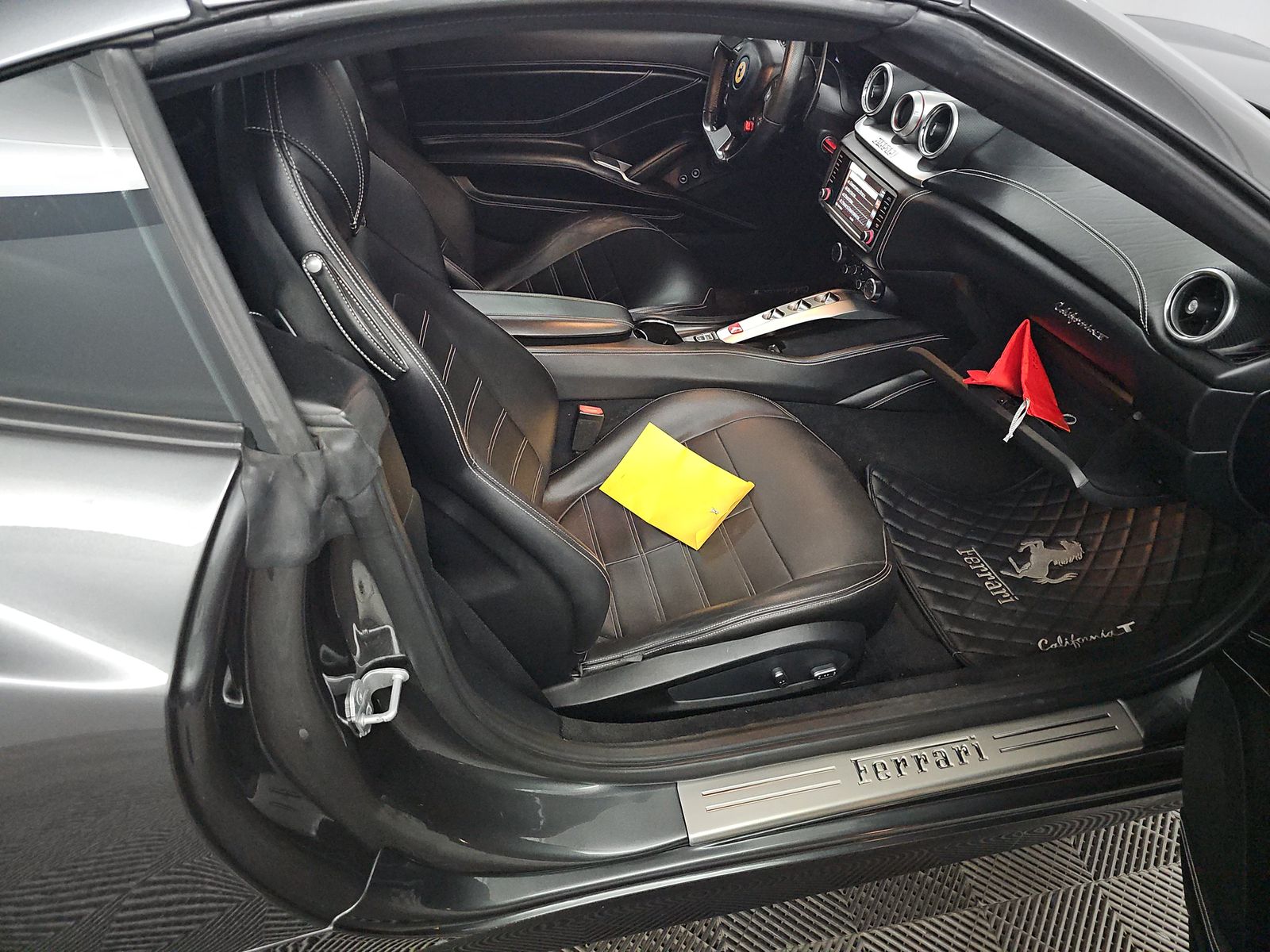 2016 Ferrari California T RWD