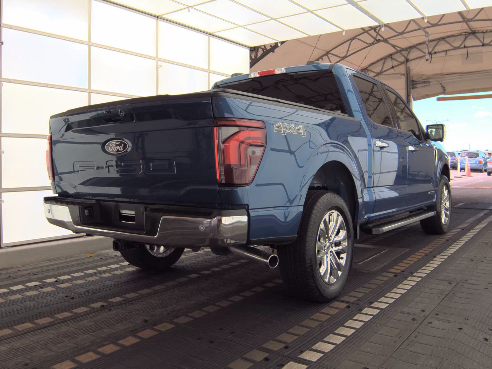 2025 Ford F-150 Hybrid Lariat AWD