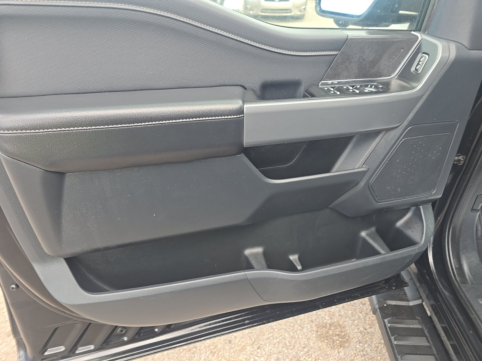 2025 Ford F-150 Hybrid XLT AWD