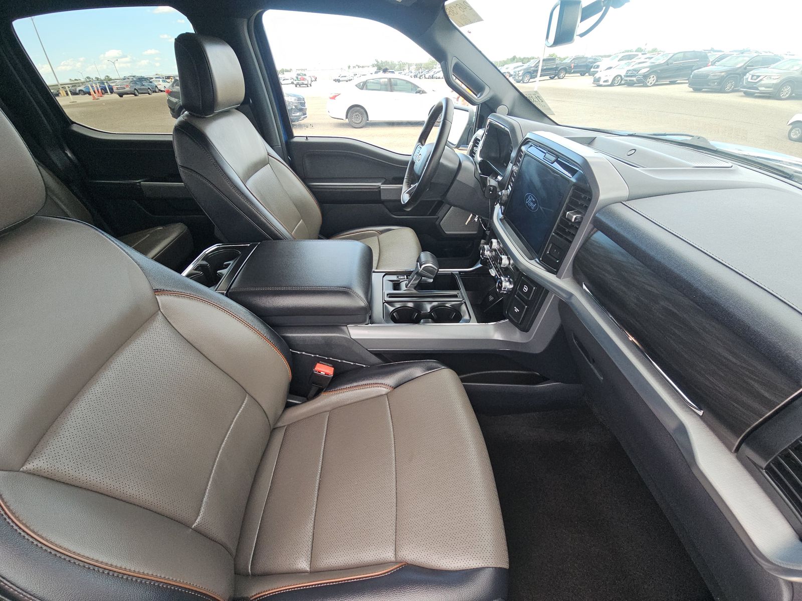 2025 Ford F-150 Hybrid Lariat AWD
