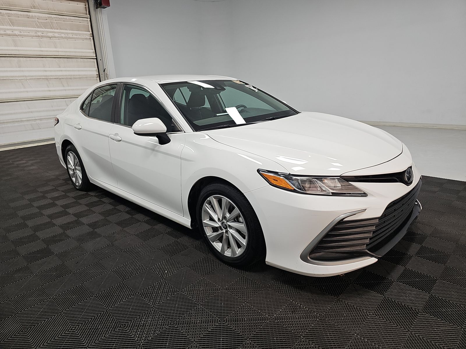 2024 Toyota Camry LE FWD