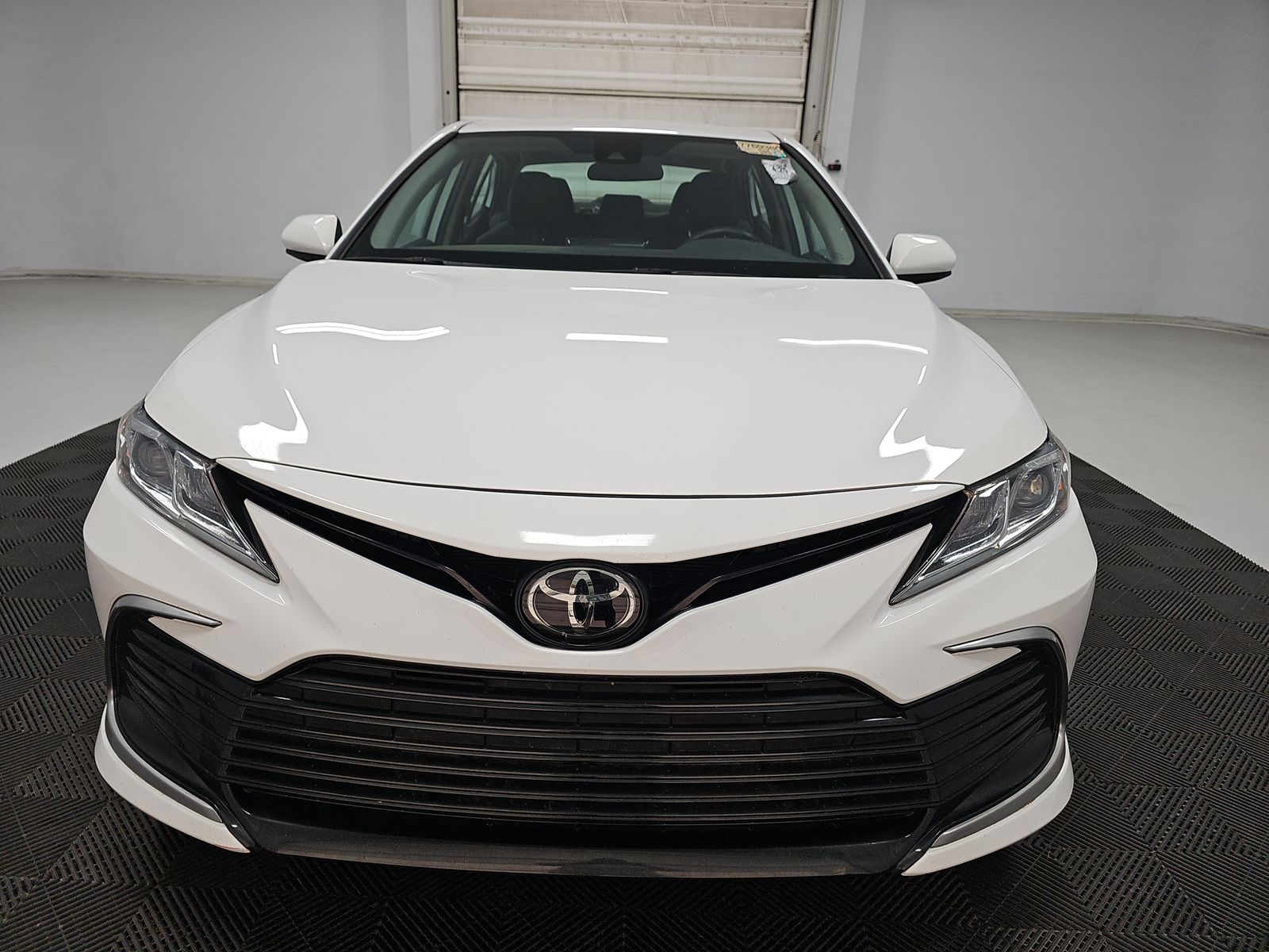 2024 Toyota Camry LE FWD