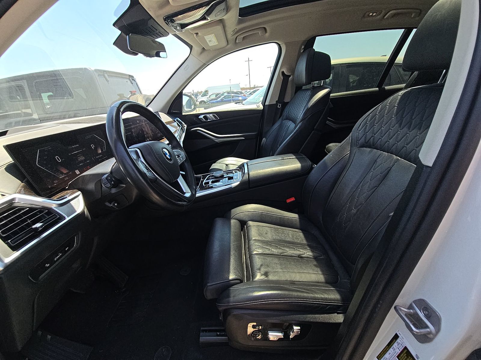 2025 BMW X7 xDrive40i AWD