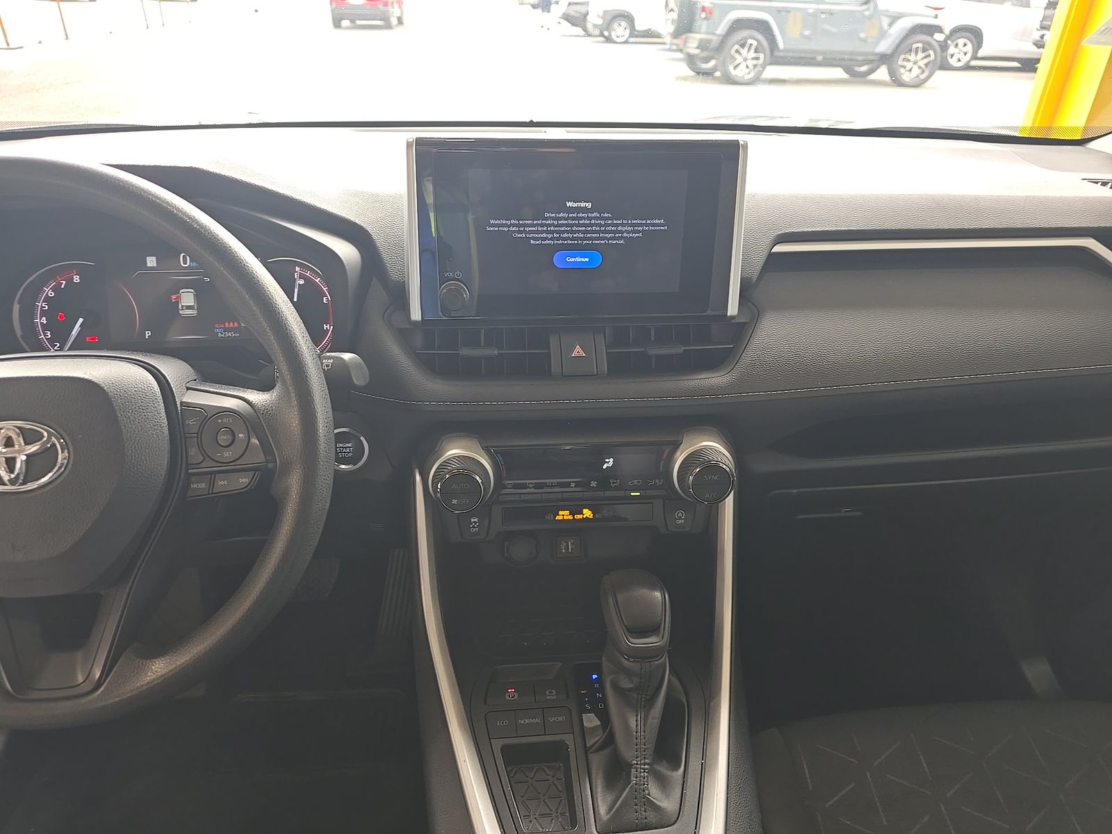 2024 Toyota RAV4 XLE FWD