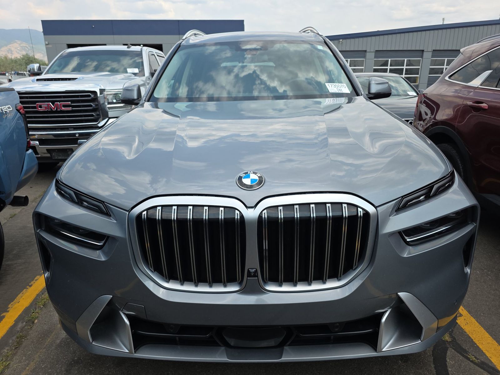 2025 BMW X7 xDrive40i AWD