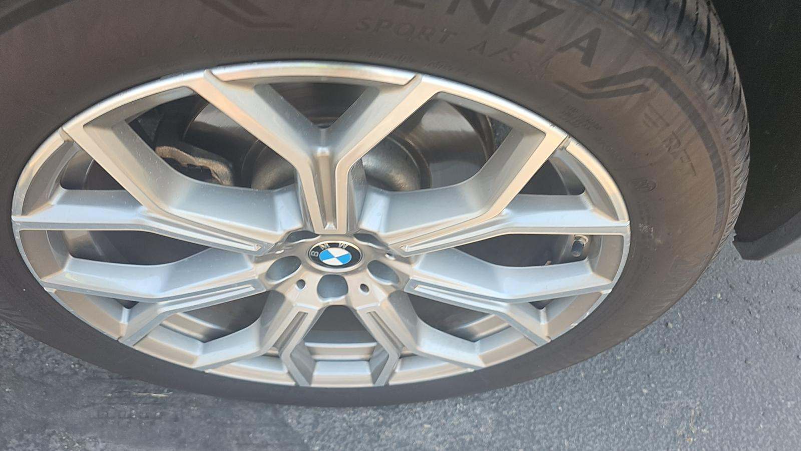 2025 BMW X7 xDrive40i AWD