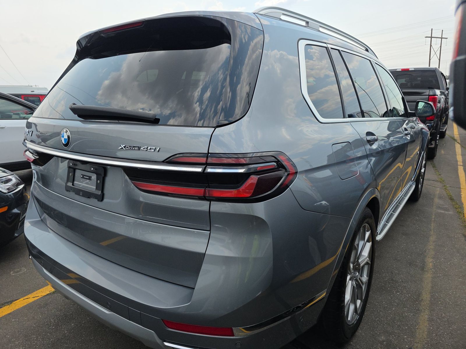 2025 BMW X7 xDrive40i AWD