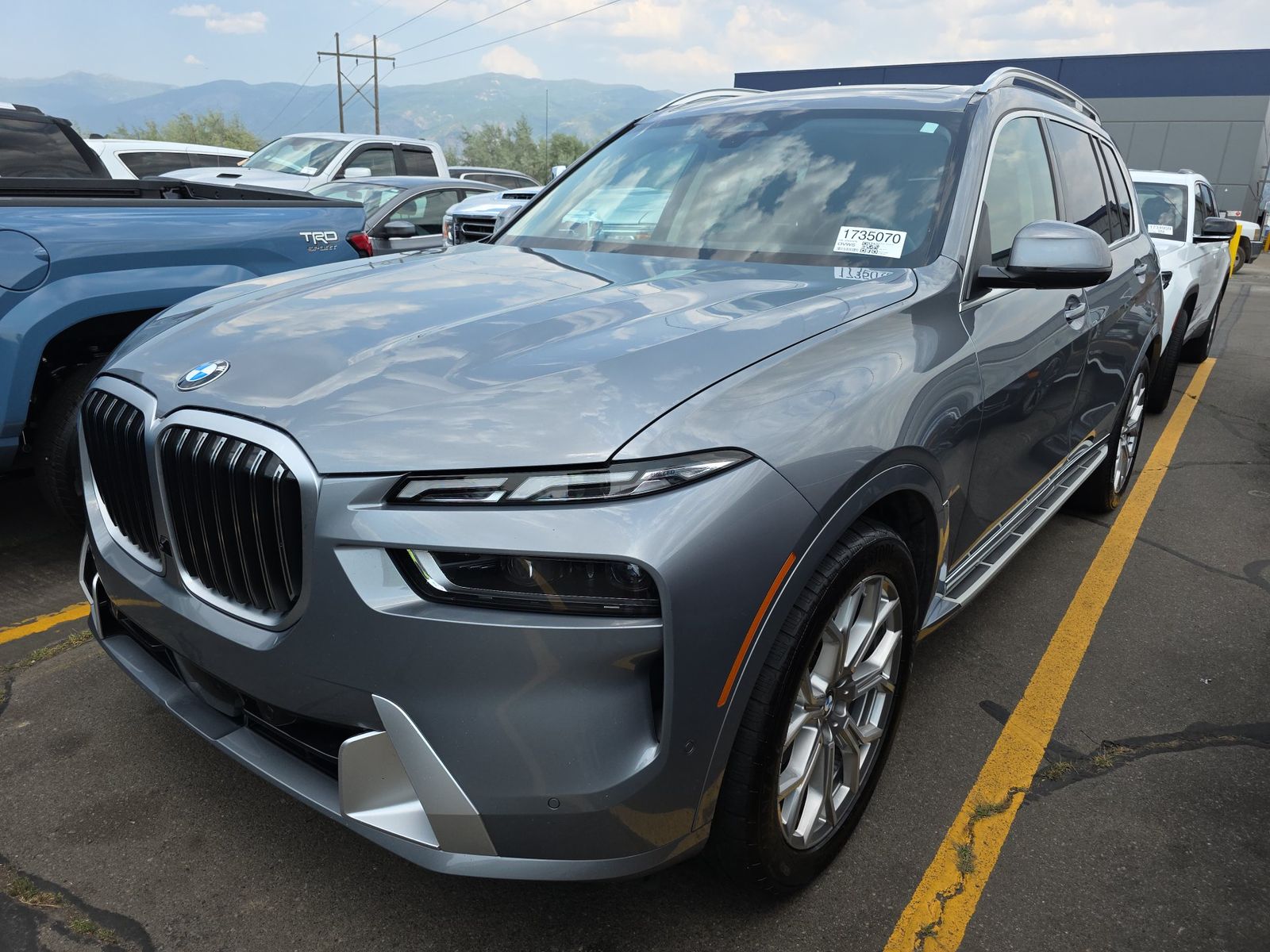 2025 BMW X7 xDrive40i AWD