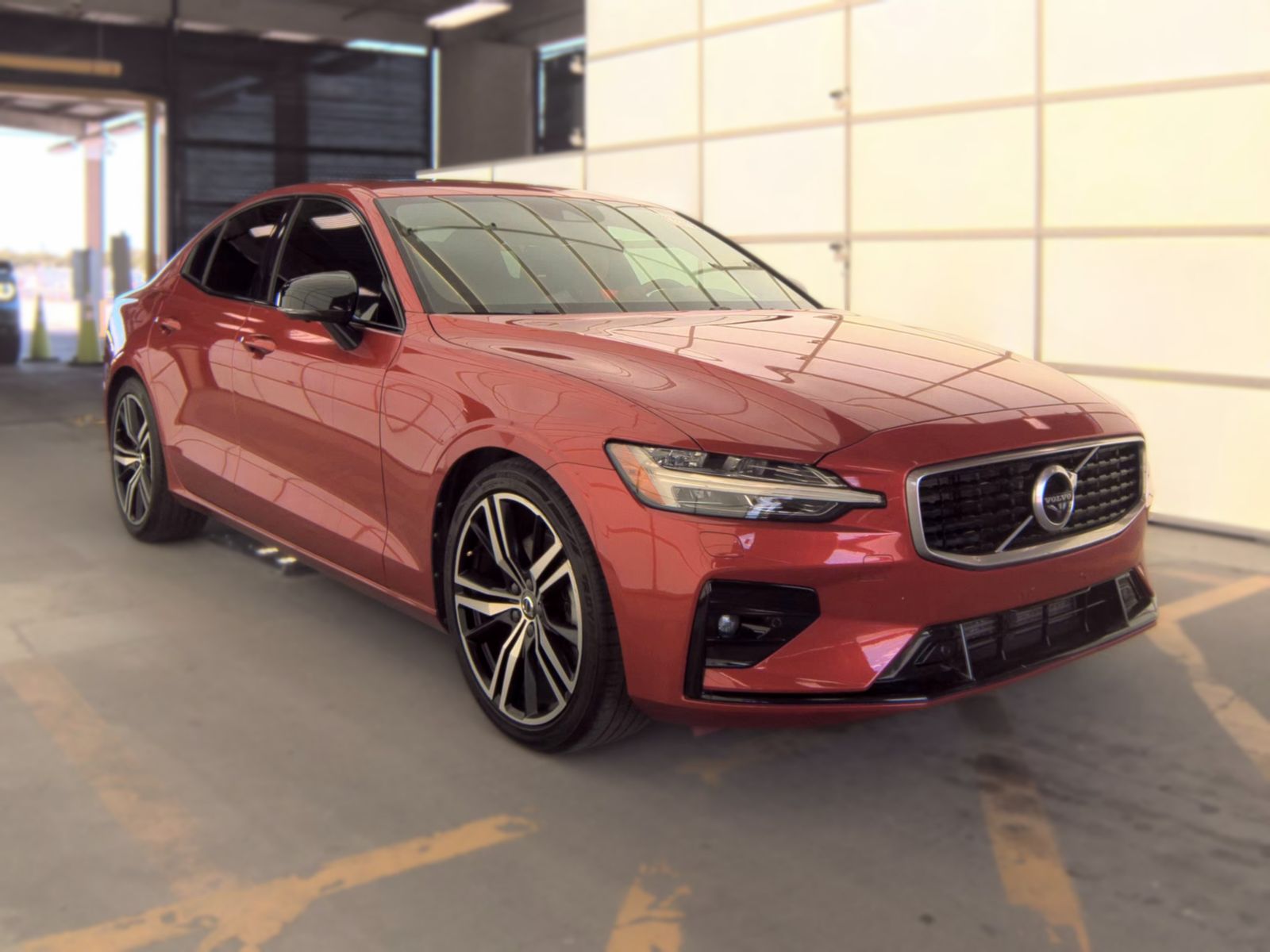 2019 Volvo S60 T5 R-Design FWD