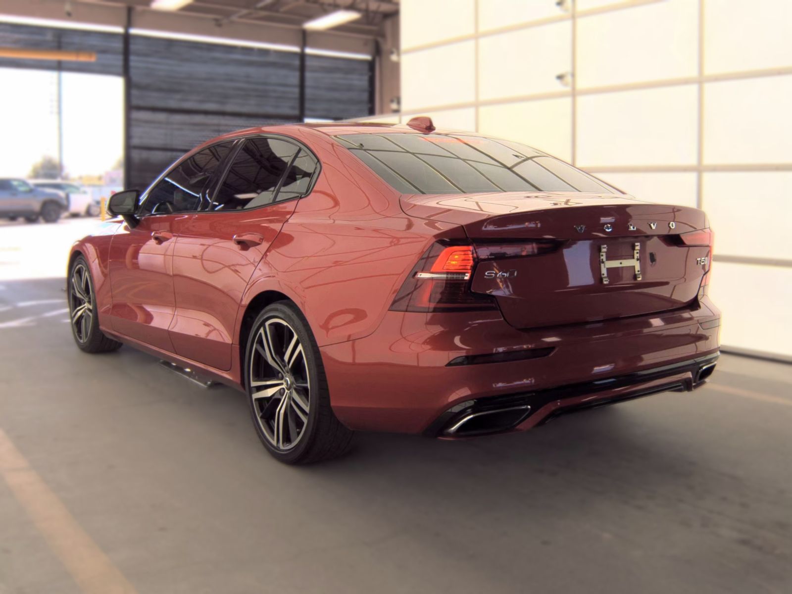 2019 Volvo S60 T5 R-Design FWD