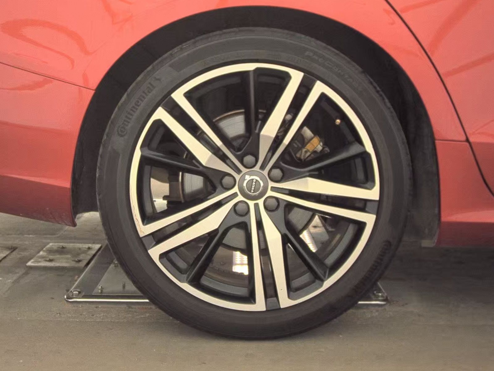 2019 Volvo S60 T5 R-Design FWD