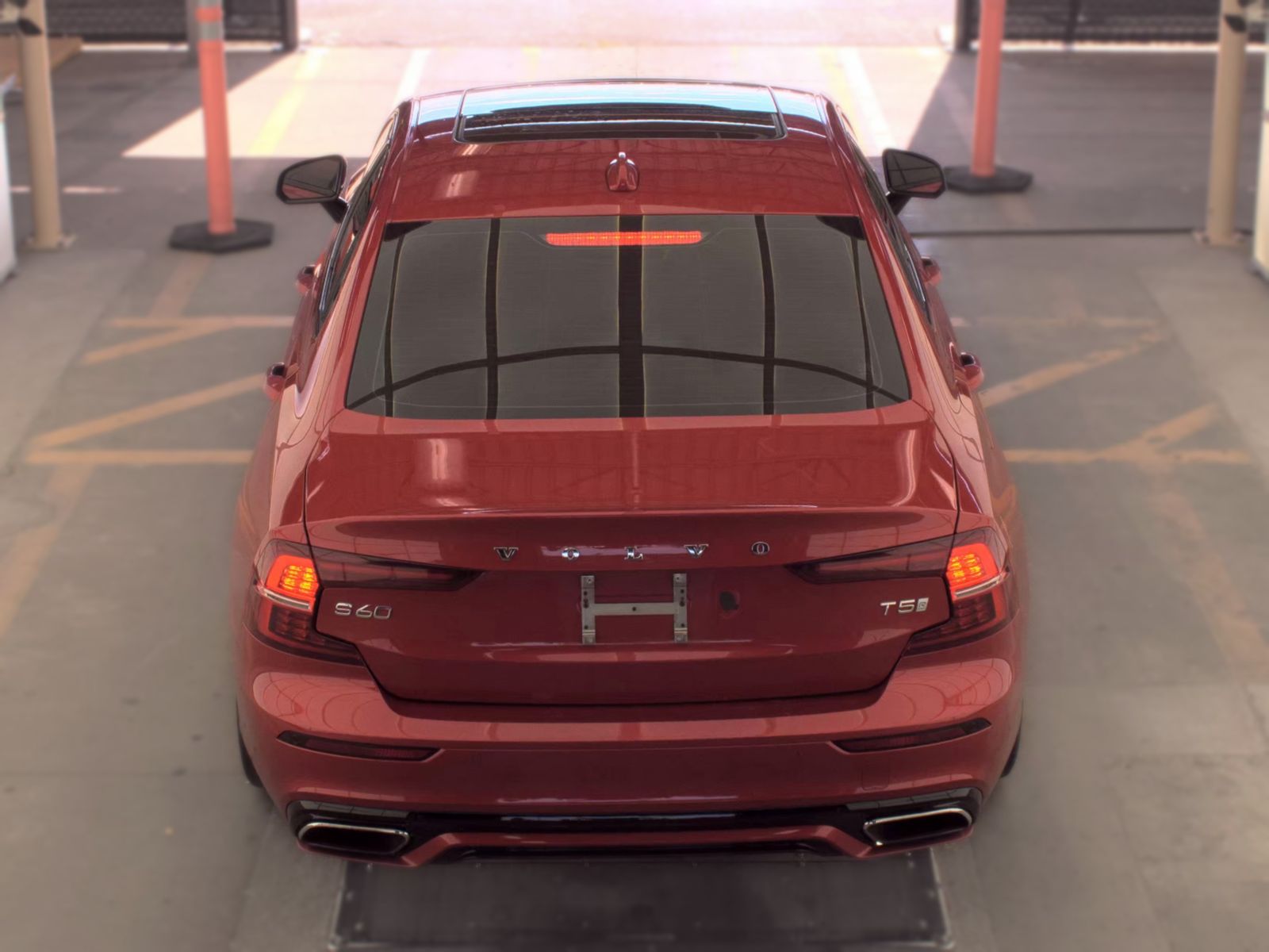 2019 Volvo S60 T5 R-Design FWD