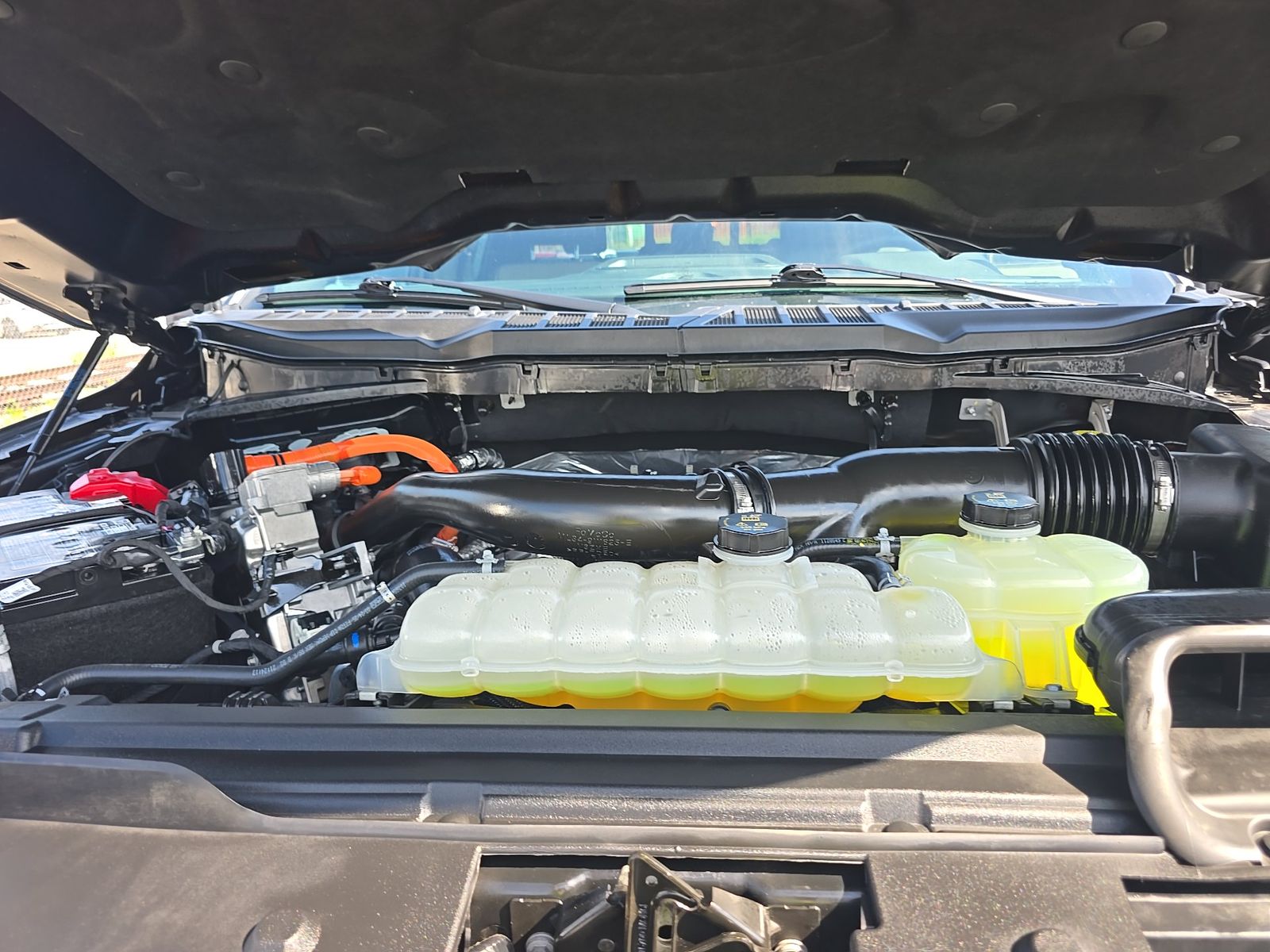 2025 Ford F-150 Hybrid XLT AWD