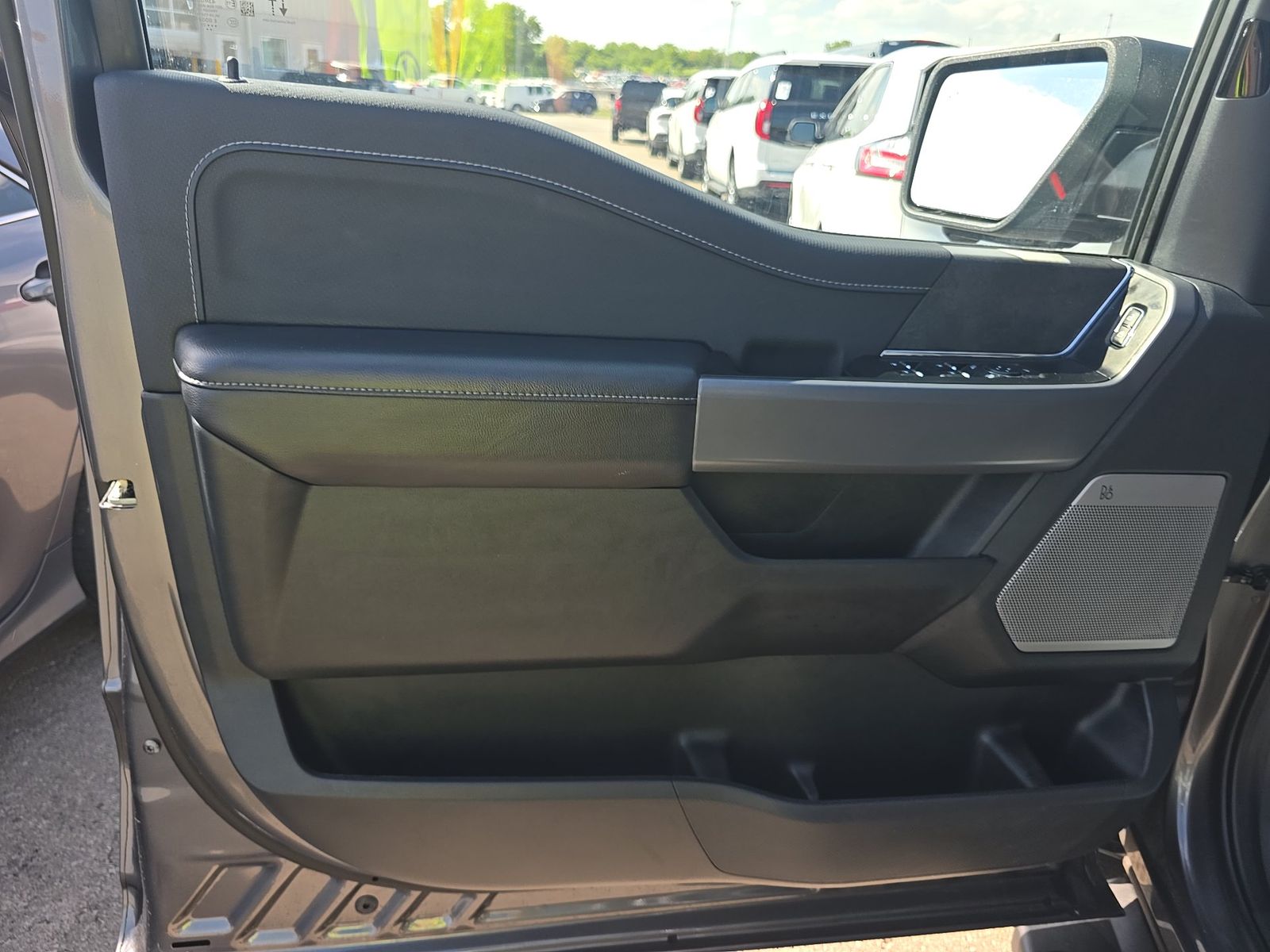 2025 Ford F-150 Hybrid XLT AWD
