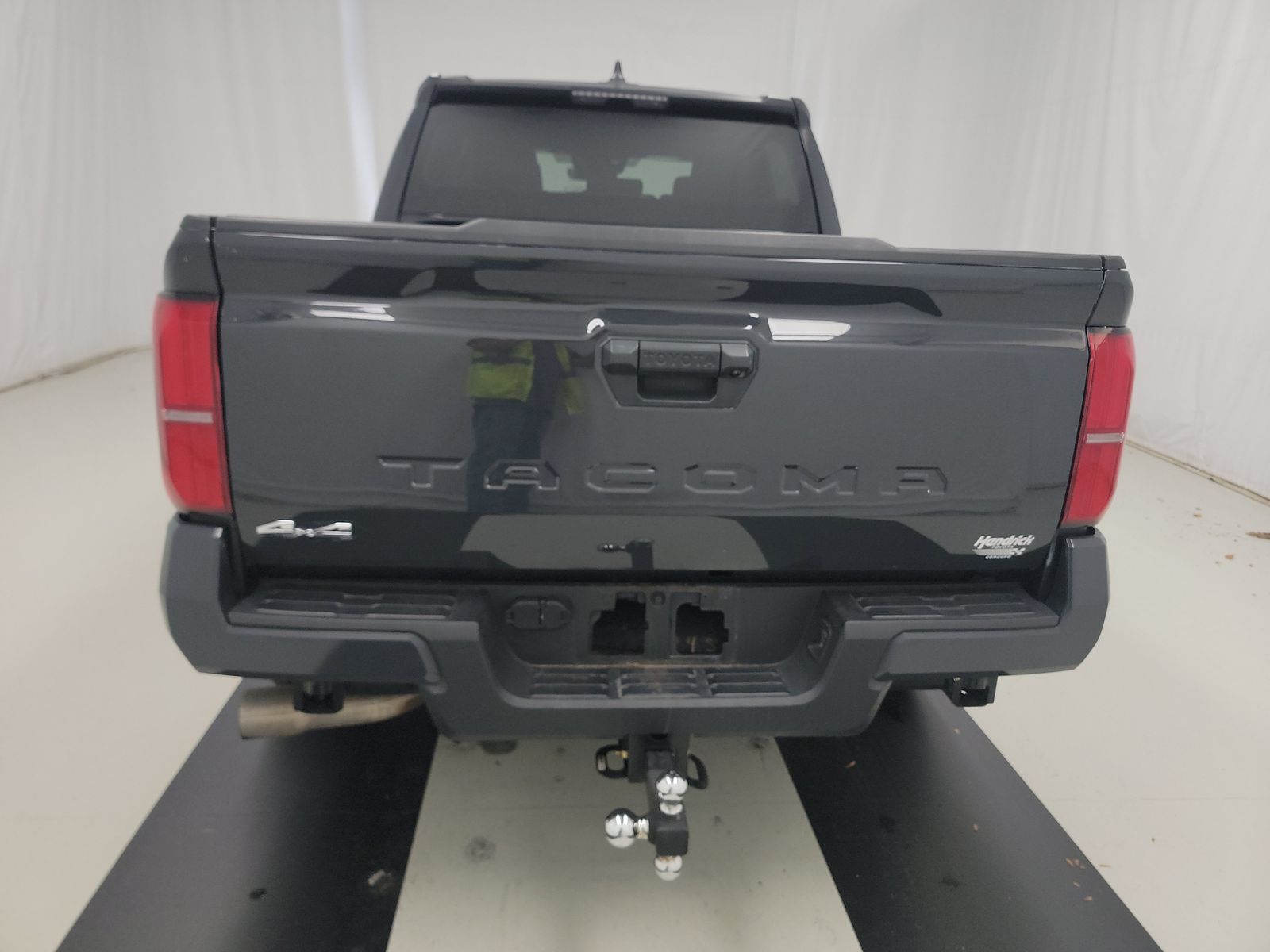 2024 Toyota Tacoma SR5 AWD