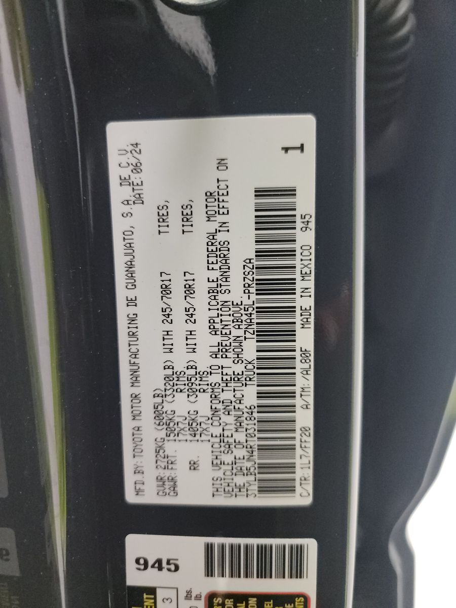 2024 Toyota Tacoma SR5 AWD