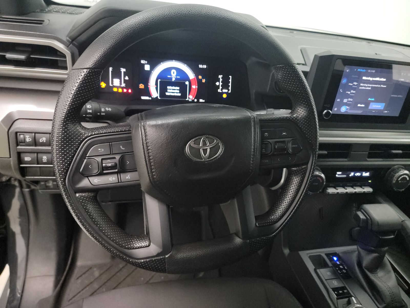 2024 Toyota Tacoma SR5 AWD