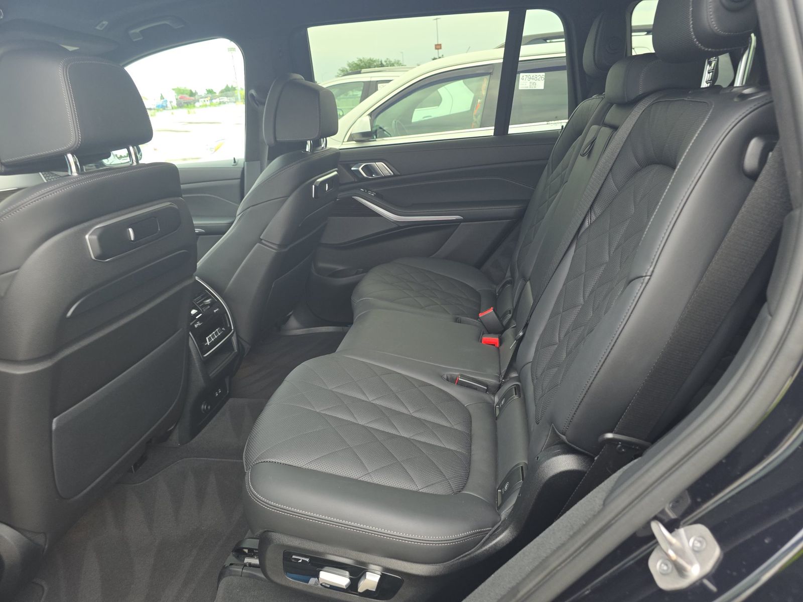 2023 BMW X7 xDrive40i AWD