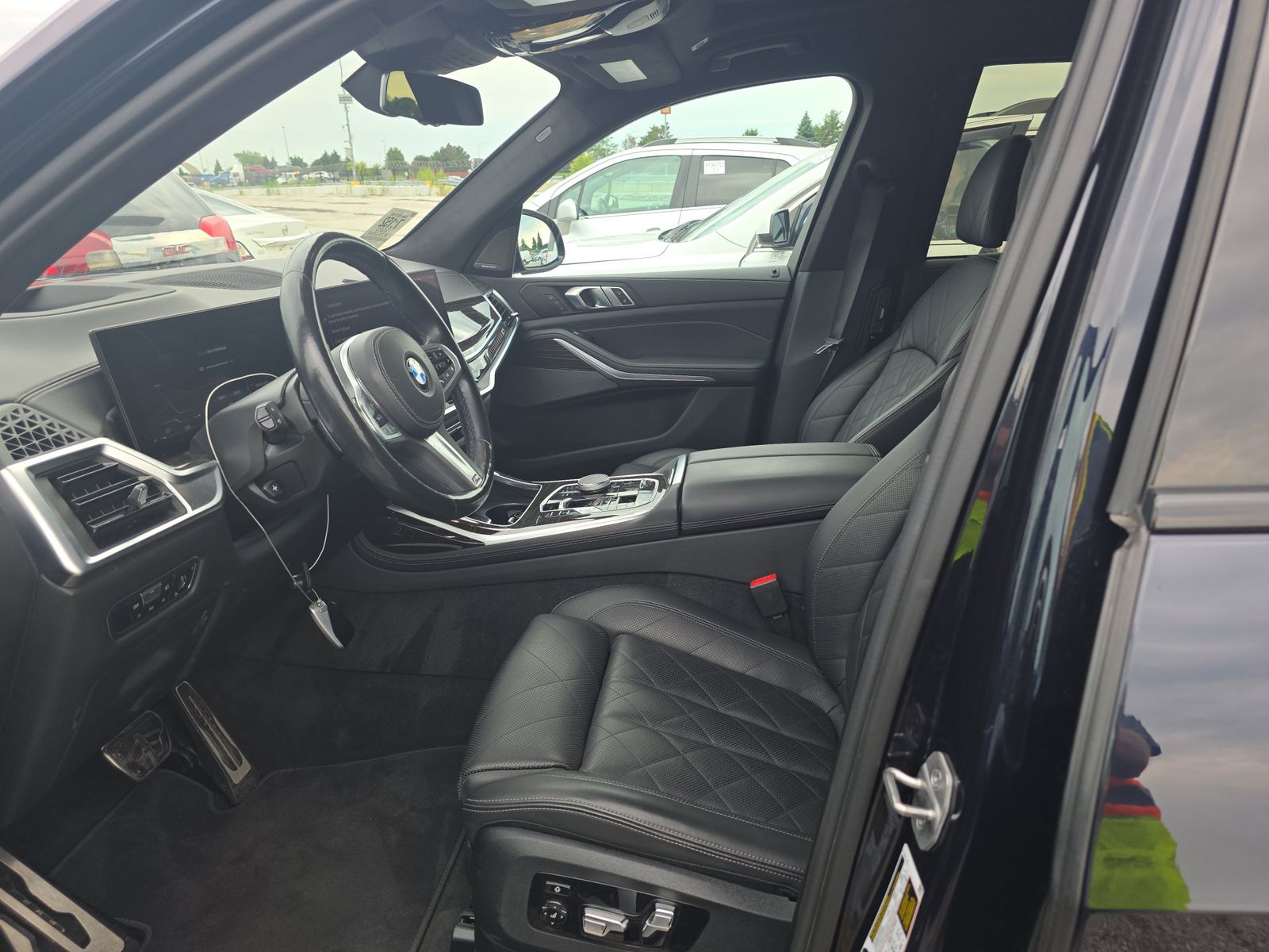 2023 BMW X7 xDrive40i AWD