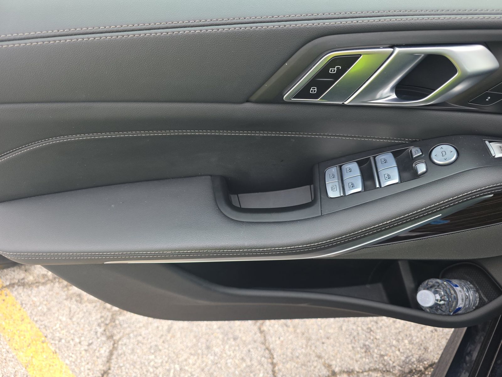 2023 BMW X7 xDrive40i AWD
