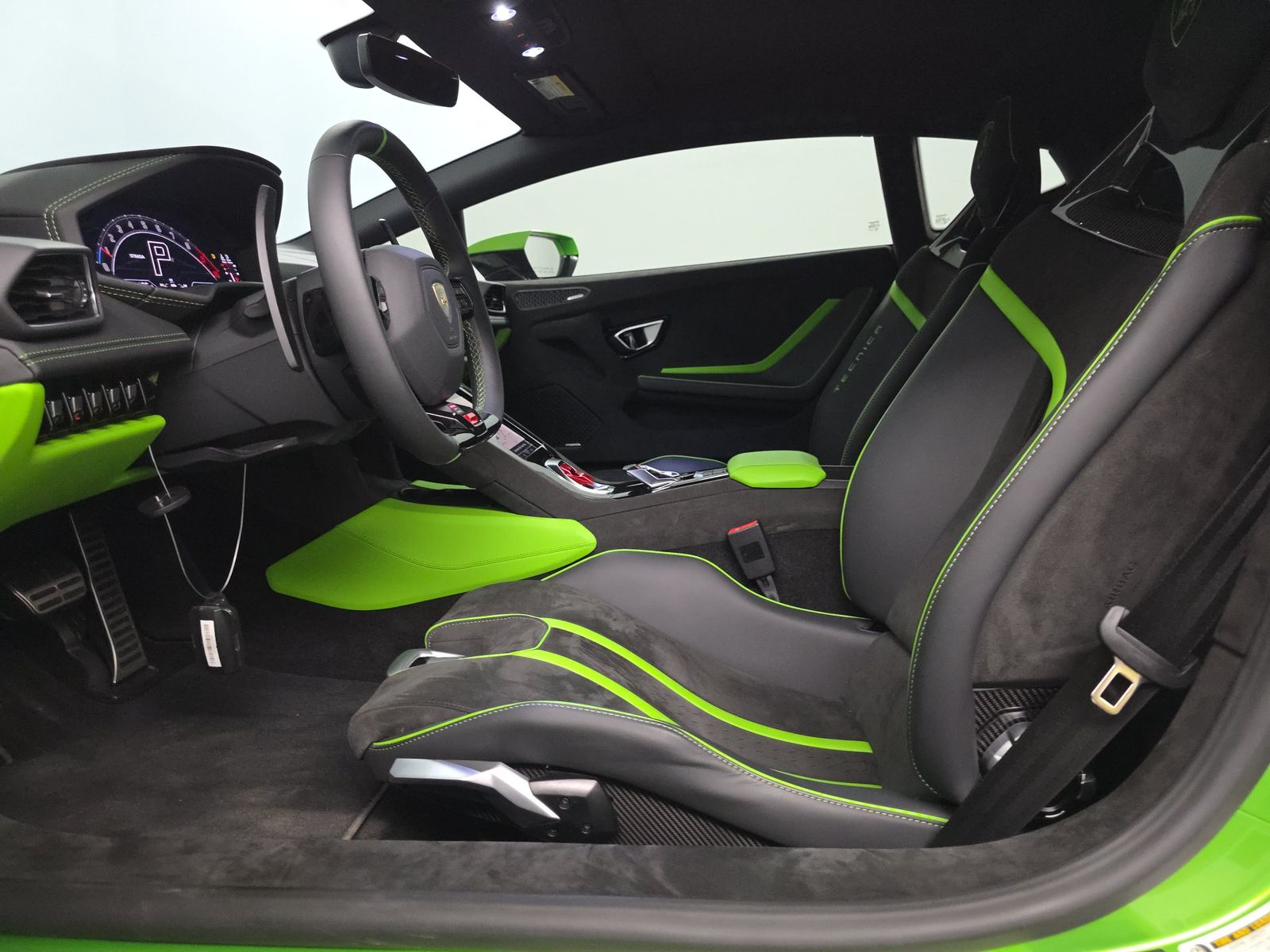 2024 Lamborghini Huracan Tecnica RWD