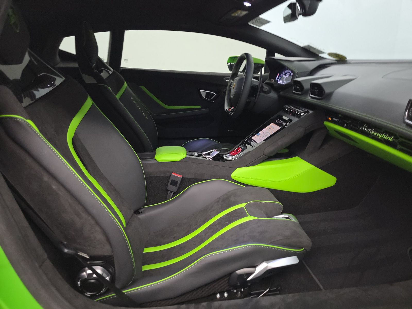 2024 Lamborghini Huracan Tecnica RWD