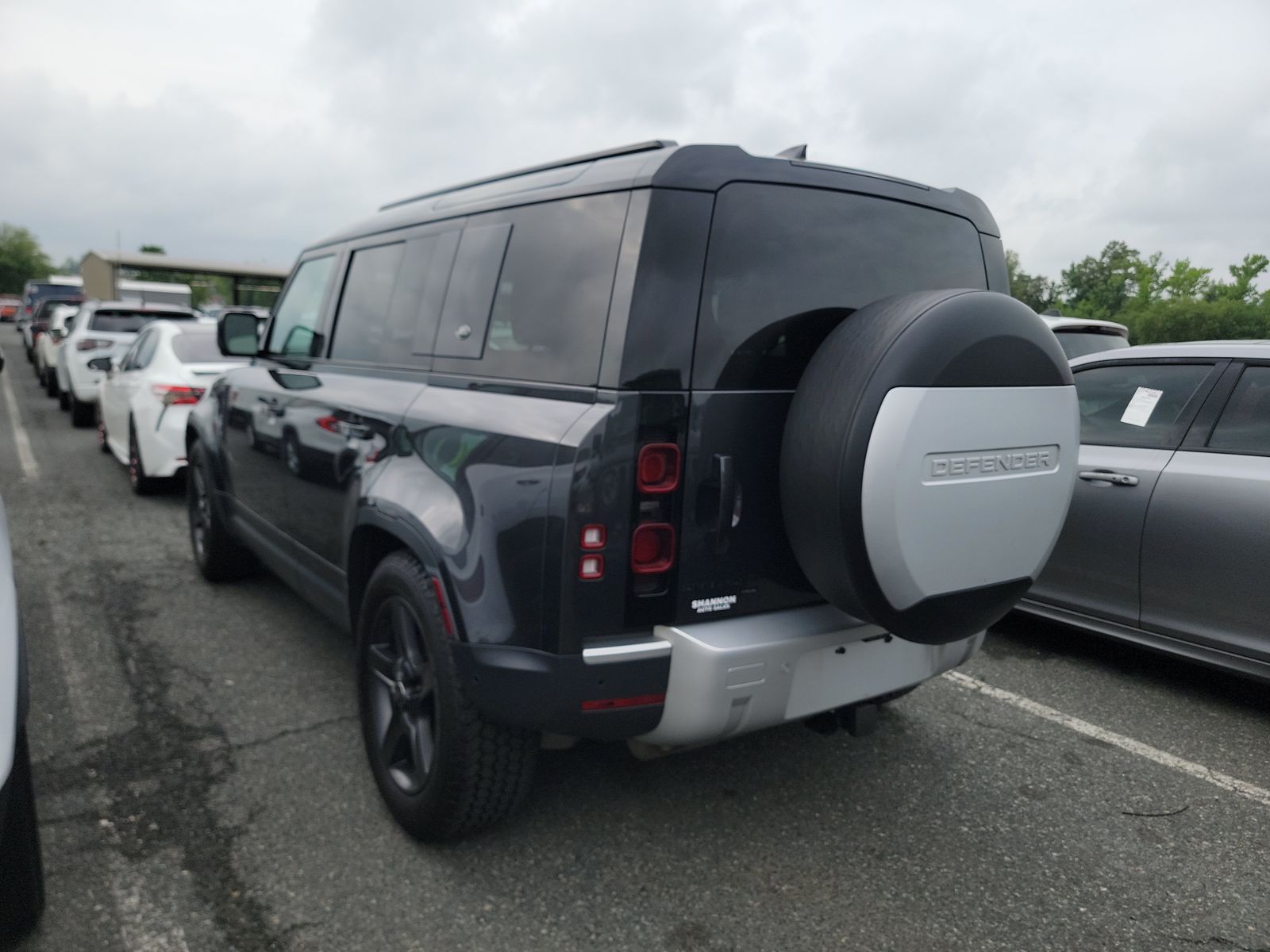 2023 Land Rover Defender 110 SE AWD