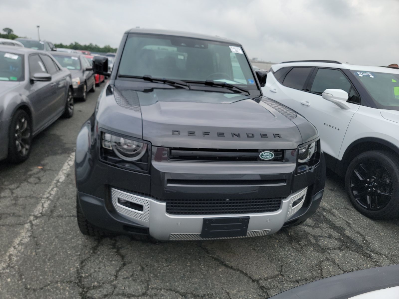 2023 Land Rover Defender 110 SE AWD