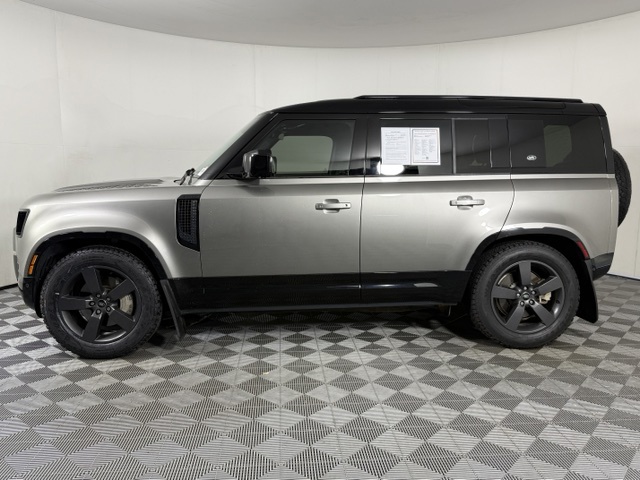 2024 Land Rover Defender 110 X-Dynamic SE AWD