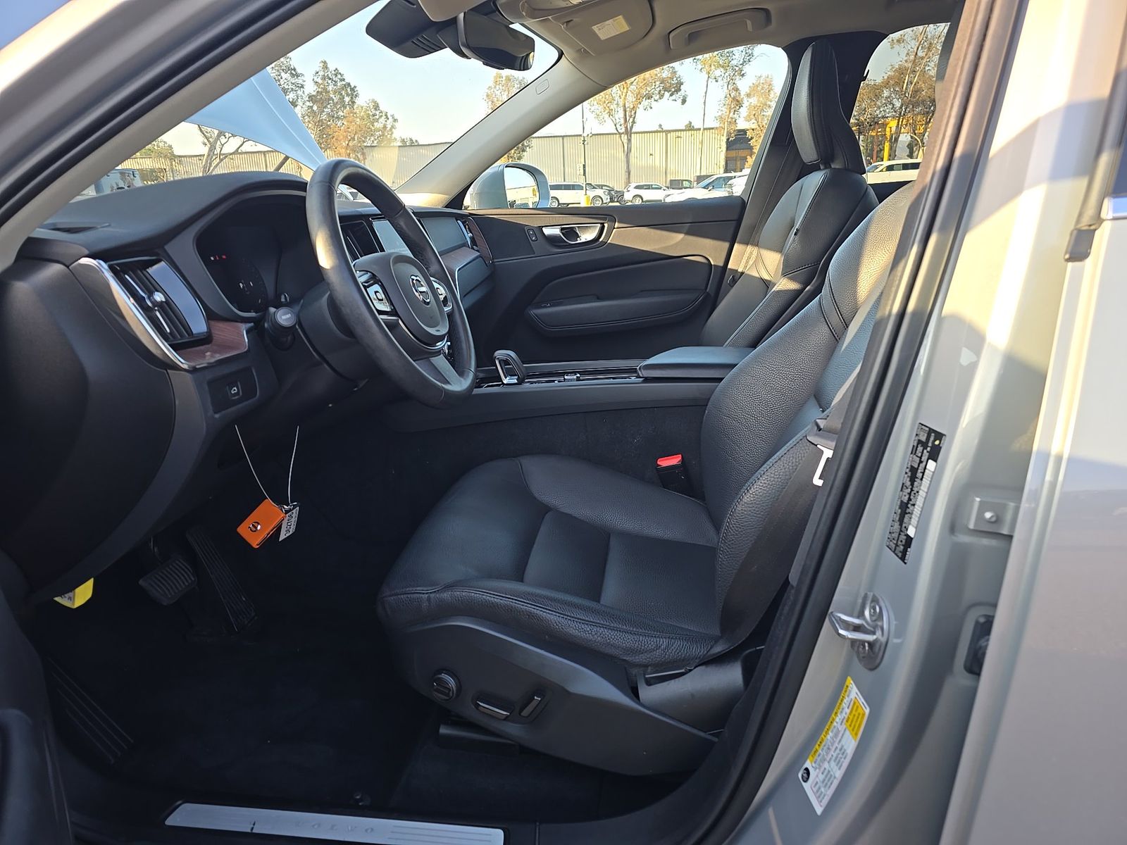 2023 Volvo XC60 B5 Plus AWD