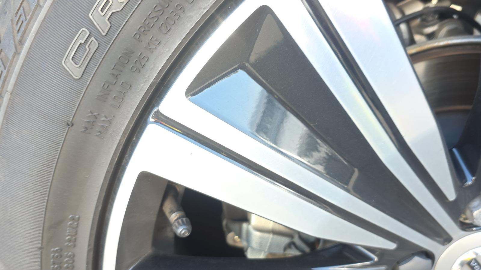 2023 Volvo XC60 B5 Plus AWD