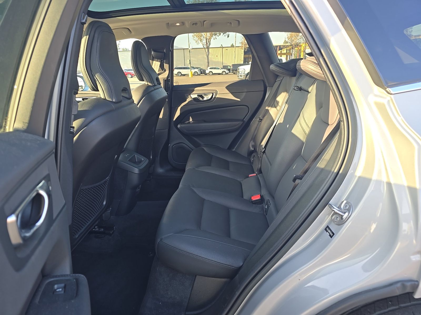 2023 Volvo XC60 B5 Plus AWD