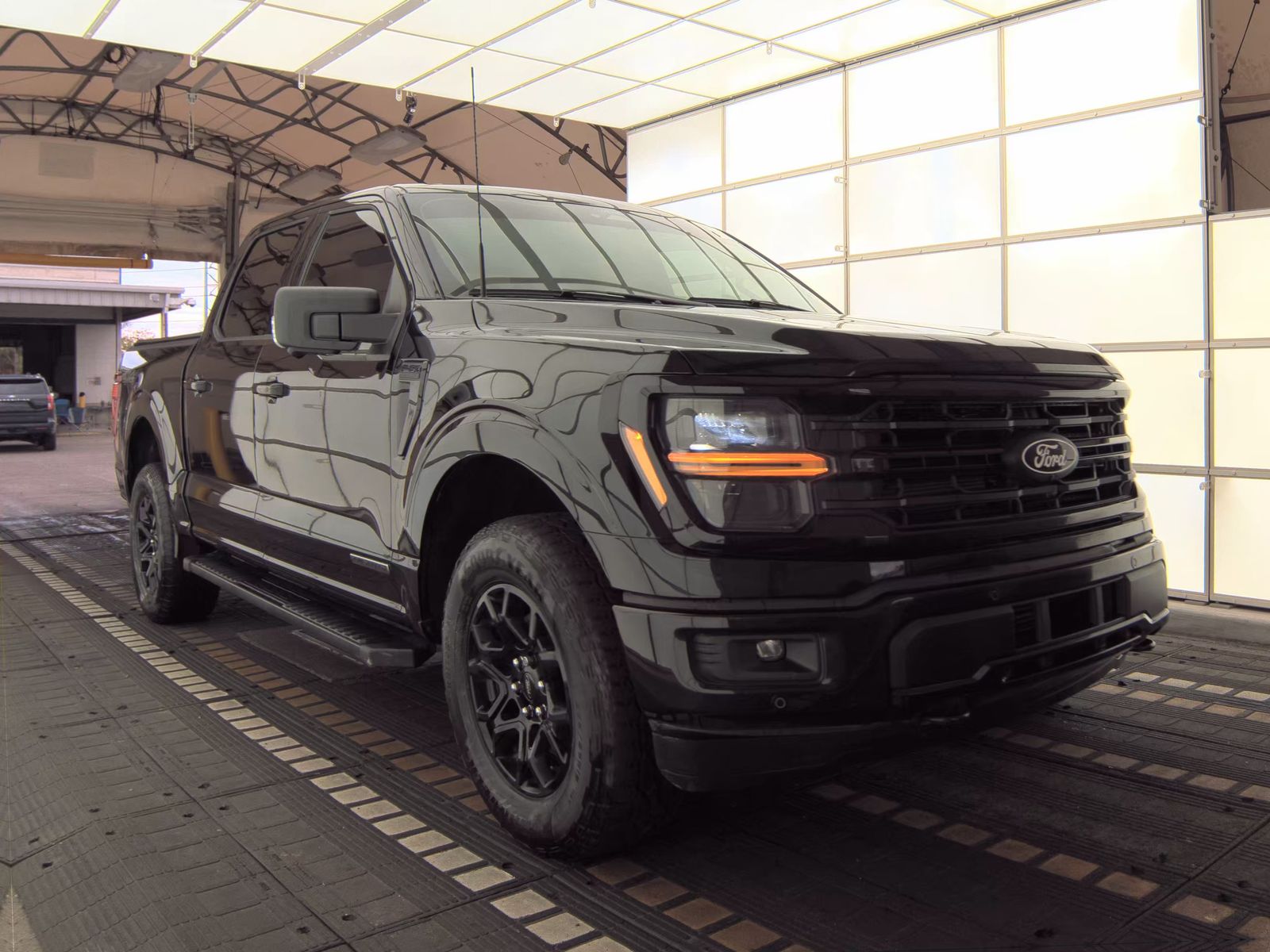 2024 Ford F-150 Hybrid XLT AWD