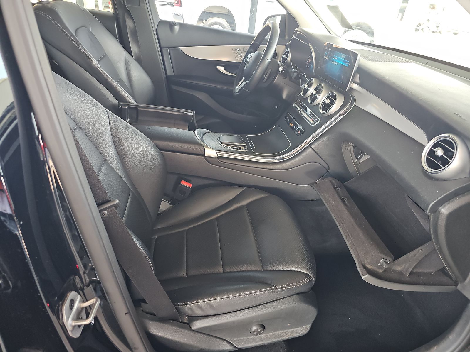 2022 Mercedes-Benz GLC GLC 300 RWD