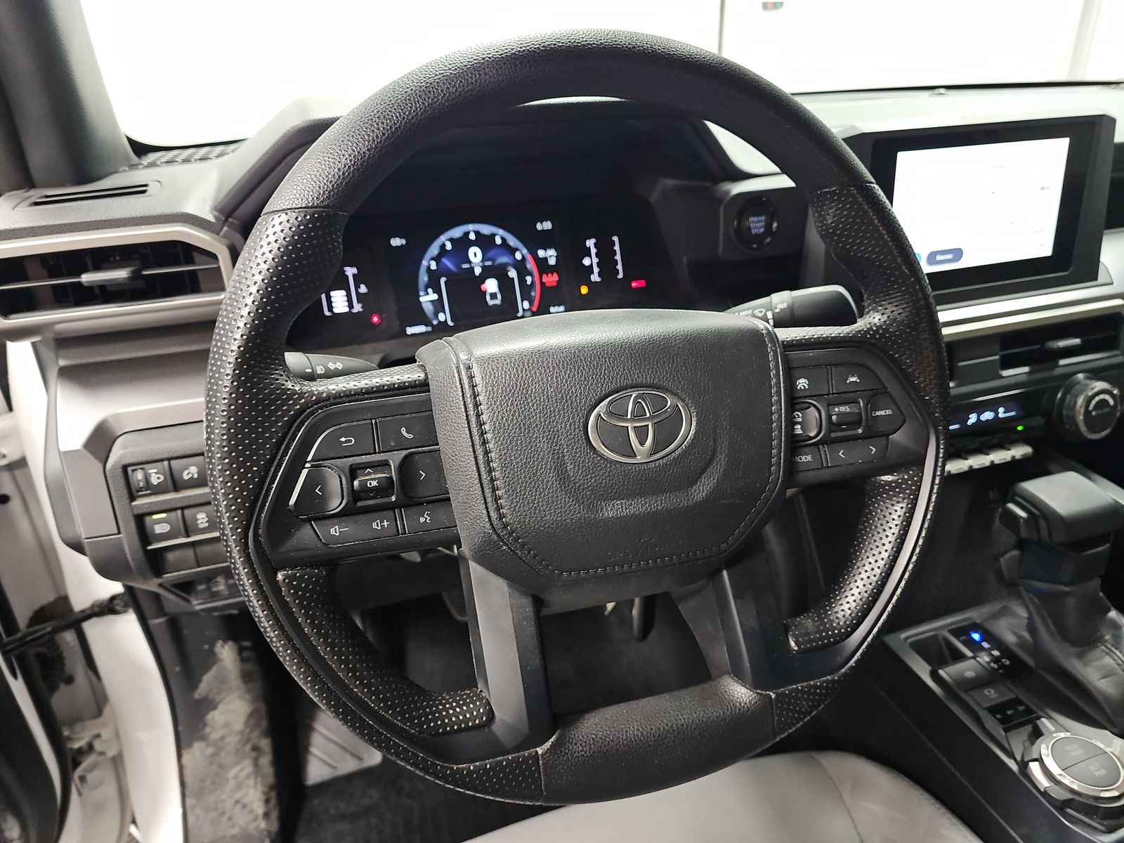 2025 Toyota Tacoma SR5 AWD