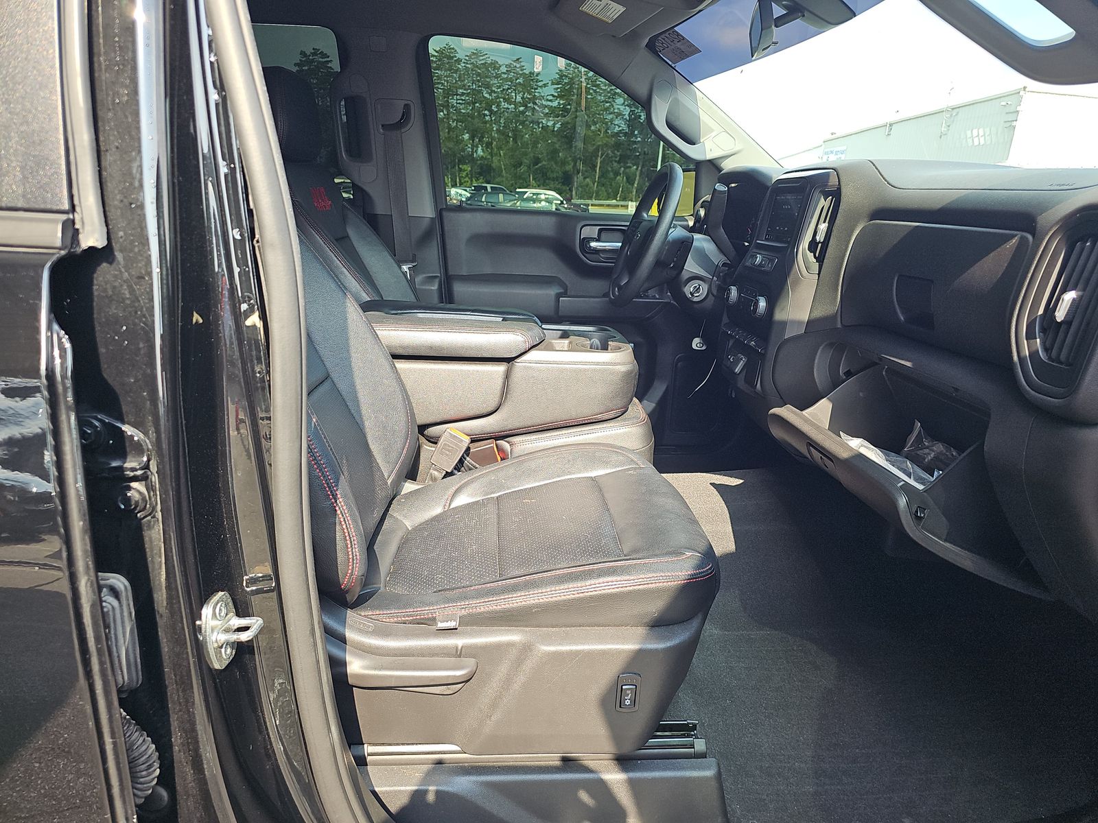 2022 Chevrolet Silverado 1500 Custom Trail Boss AWD