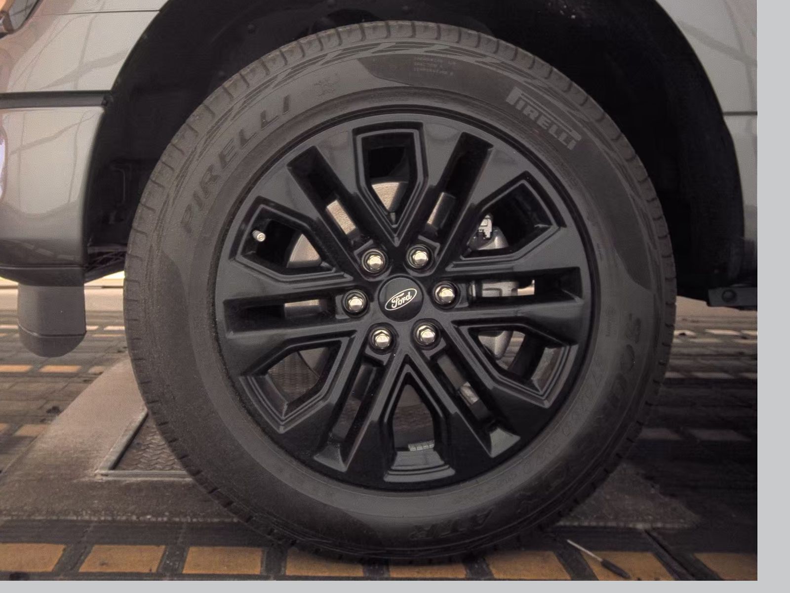 2025 Ford F-150 Hybrid XLT AWD