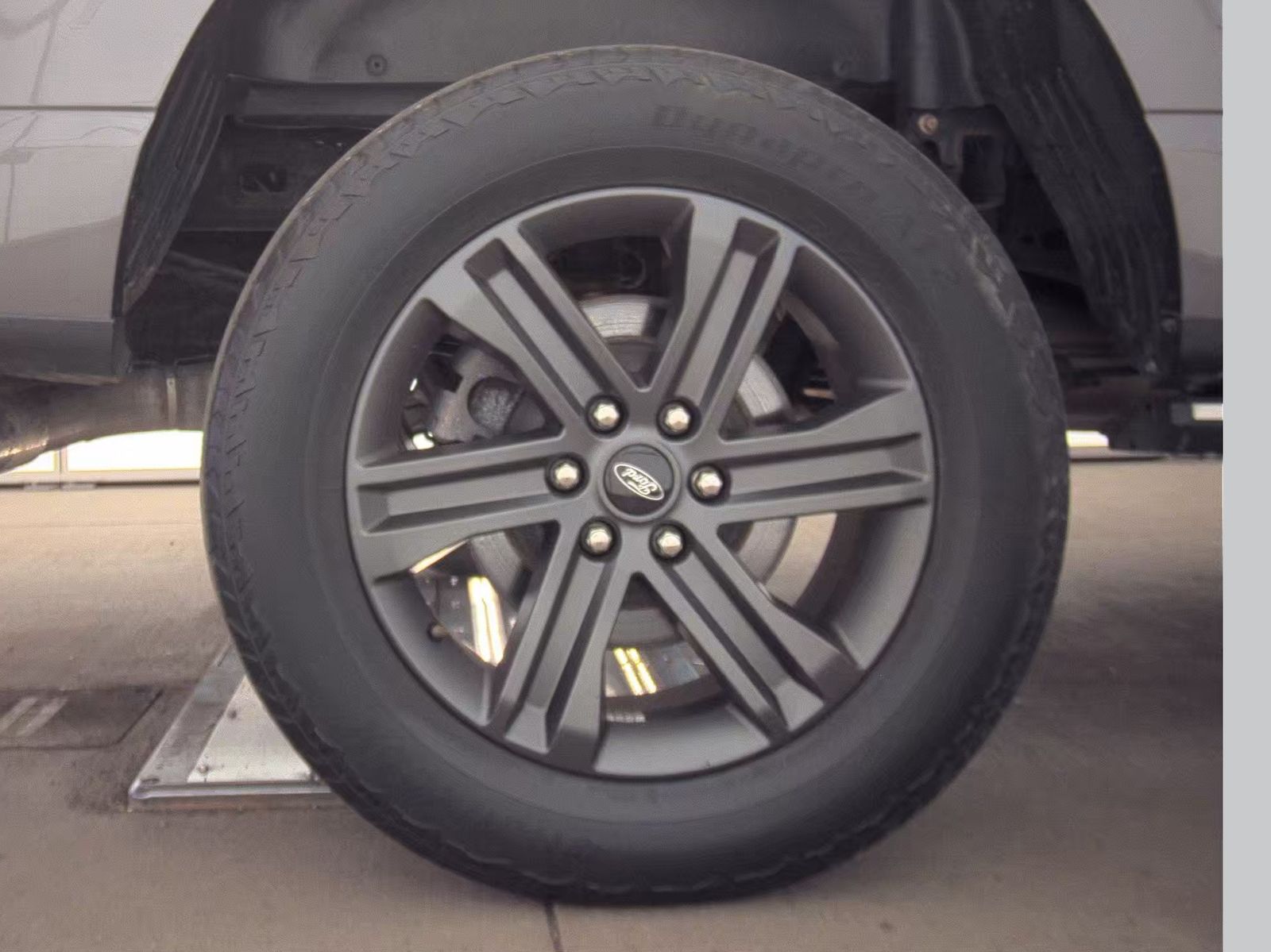 2023 Ford F-150 Lariat AWD