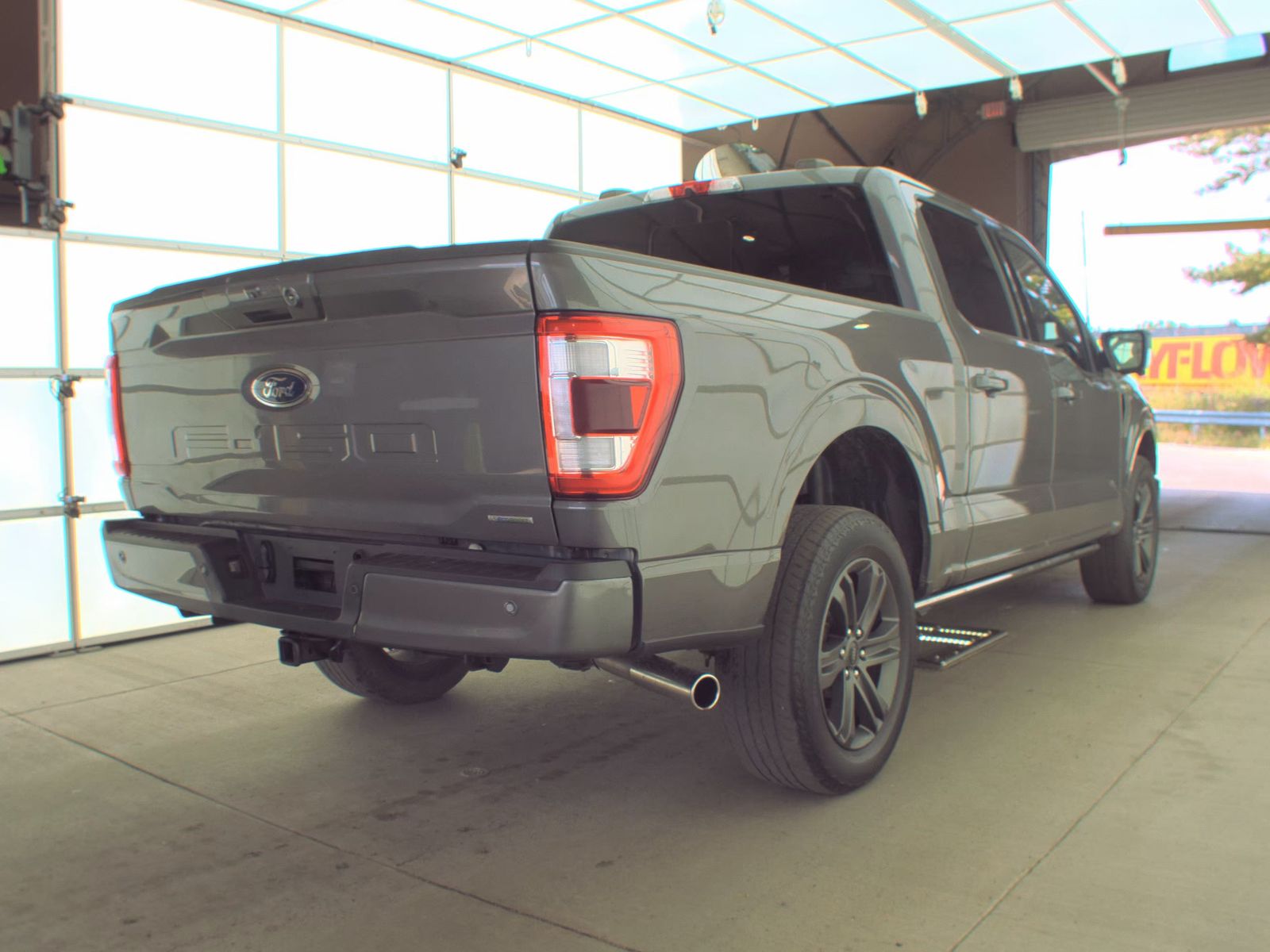 2023 Ford F-150 Lariat AWD