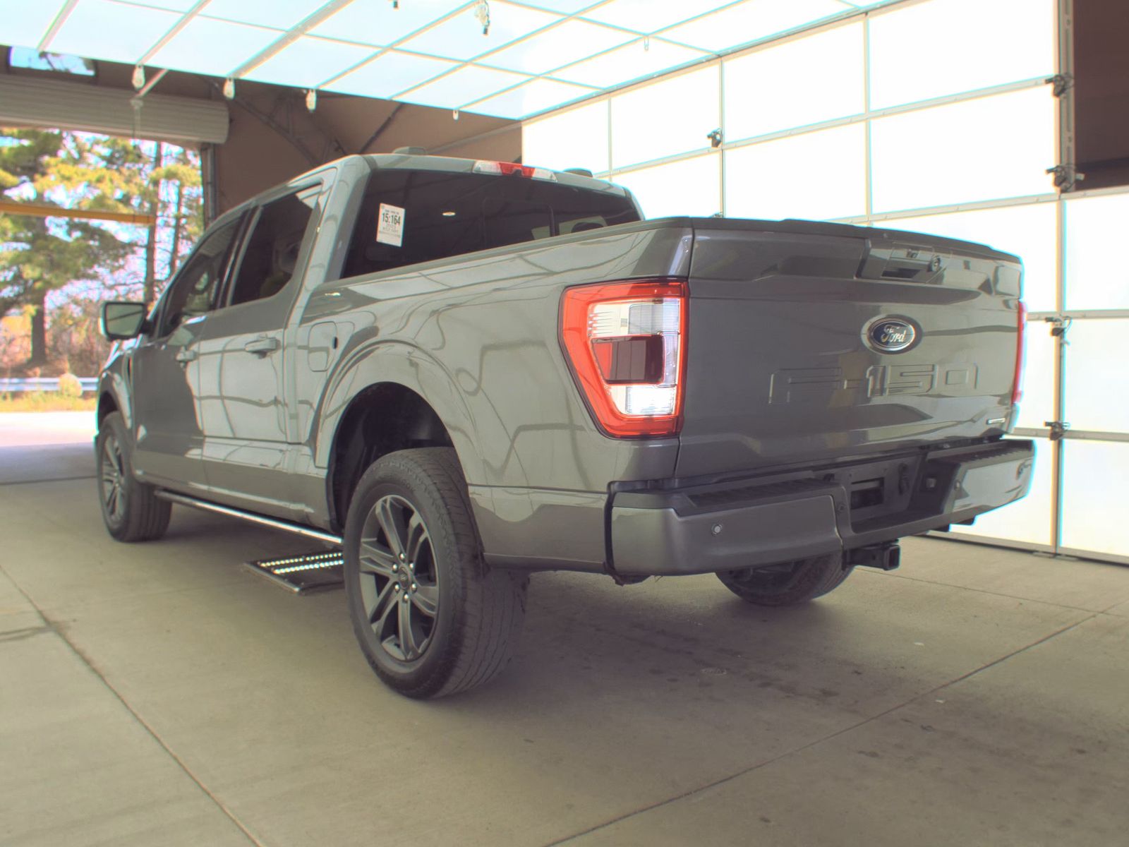 2023 Ford F-150 Lariat AWD