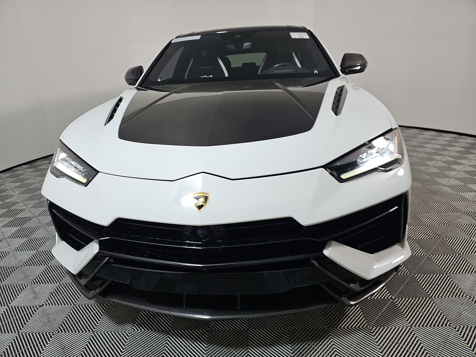 2023 Lamborghini Urus Performante AWD