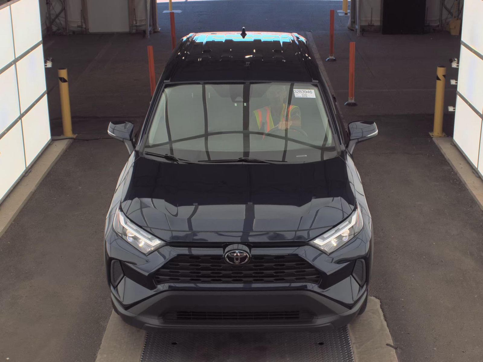 2025 Toyota RAV4 XLE FWD