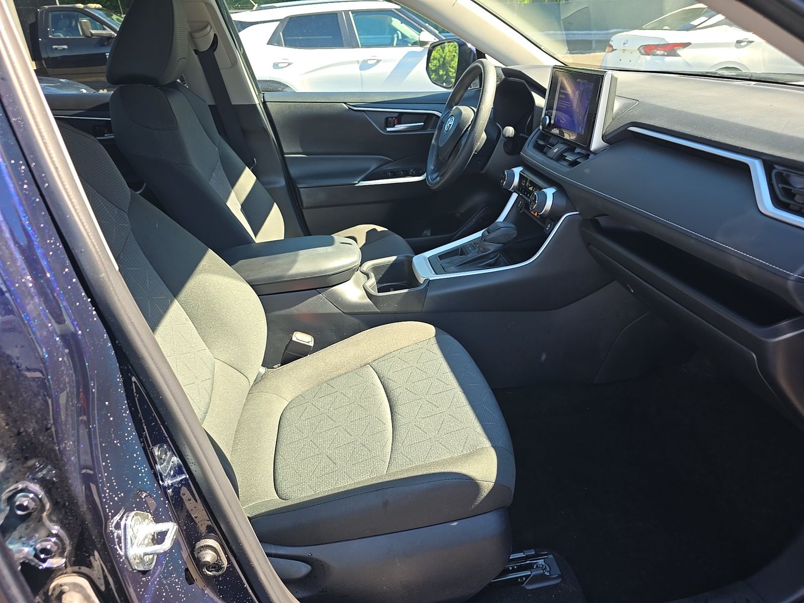 2025 Toyota RAV4 XLE FWD