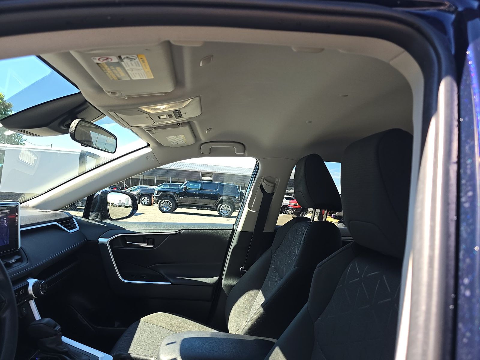 2025 Toyota RAV4 XLE FWD