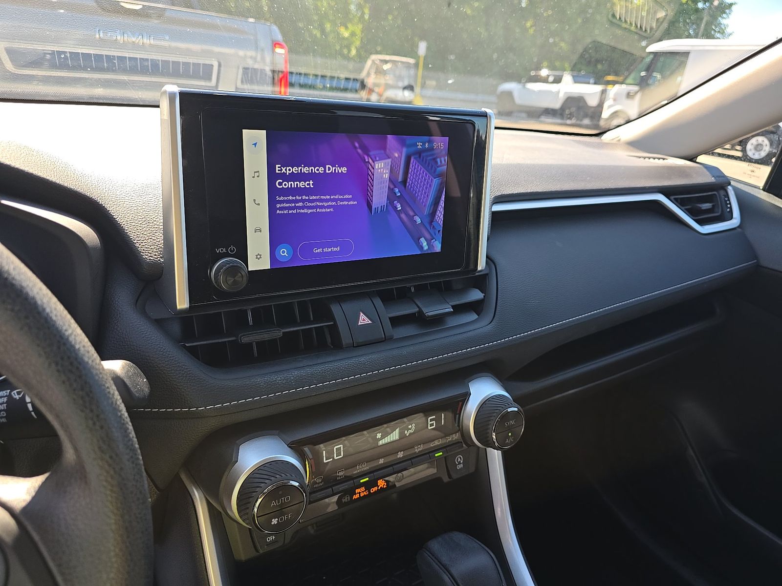 2025 Toyota RAV4 XLE FWD
